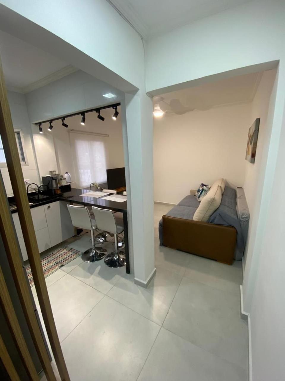Canto Forte- Suite C/Varanda - Ate 5 Hospedes- Garagem - Wi Fi E 200 Metros Da Praia, 50 Metros Da Av Gastronomica Da Pg Πράια Γκράντε Εξωτερικό φωτογραφία