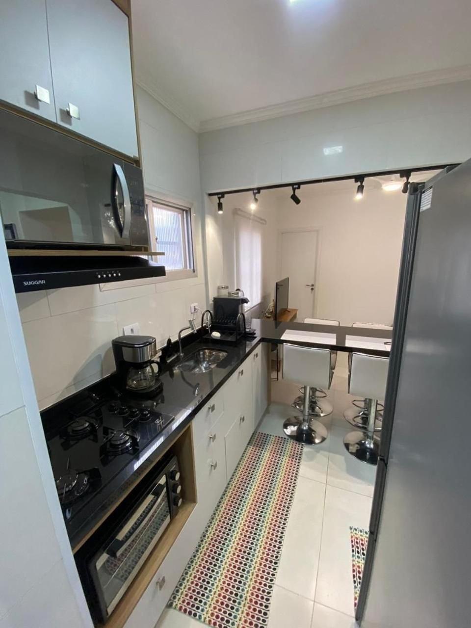 Canto Forte- Suite C/Varanda - Ate 5 Hospedes- Garagem - Wi Fi E 200 Metros Da Praia, 50 Metros Da Av Gastronomica Da Pg Πράια Γκράντε Εξωτερικό φωτογραφία