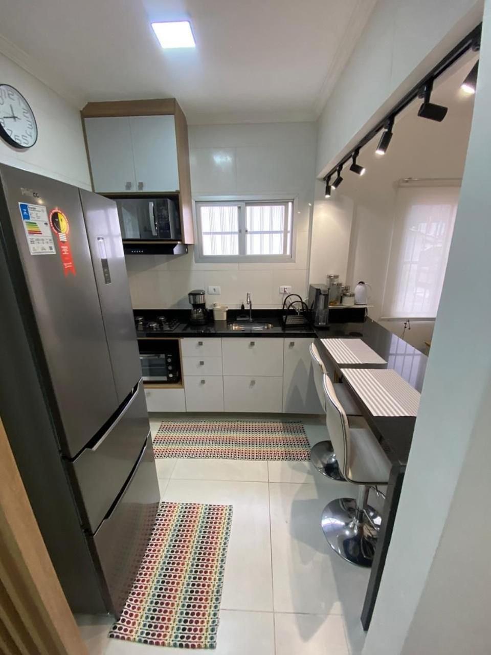 Canto Forte- Suite C/Varanda - Ate 5 Hospedes- Garagem - Wi Fi E 200 Metros Da Praia, 50 Metros Da Av Gastronomica Da Pg Πράια Γκράντε Εξωτερικό φωτογραφία
