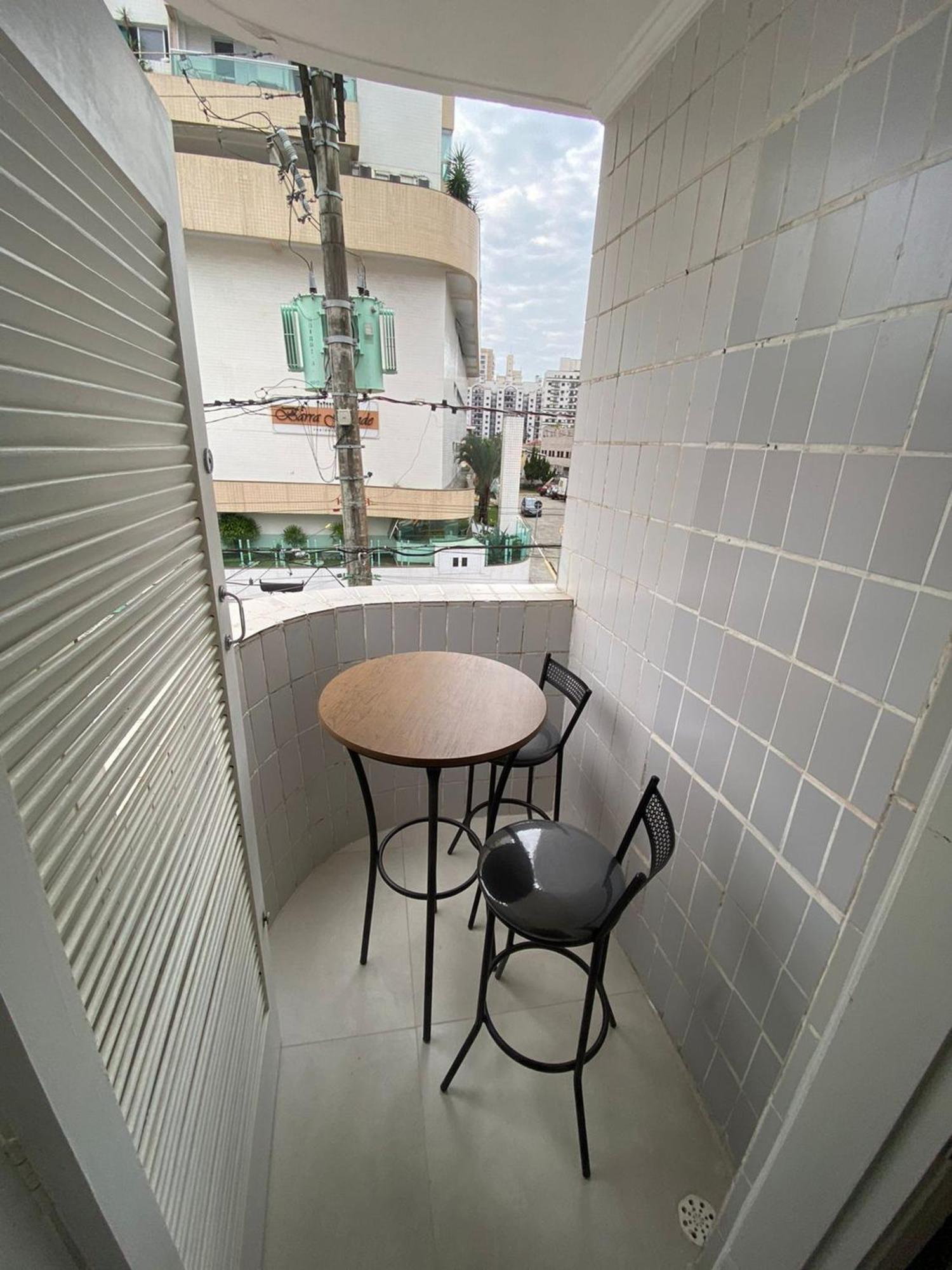 Canto Forte- Suite C/Varanda - Ate 5 Hospedes- Garagem - Wi Fi E 200 Metros Da Praia, 50 Metros Da Av Gastronomica Da Pg Πράια Γκράντε Εξωτερικό φωτογραφία