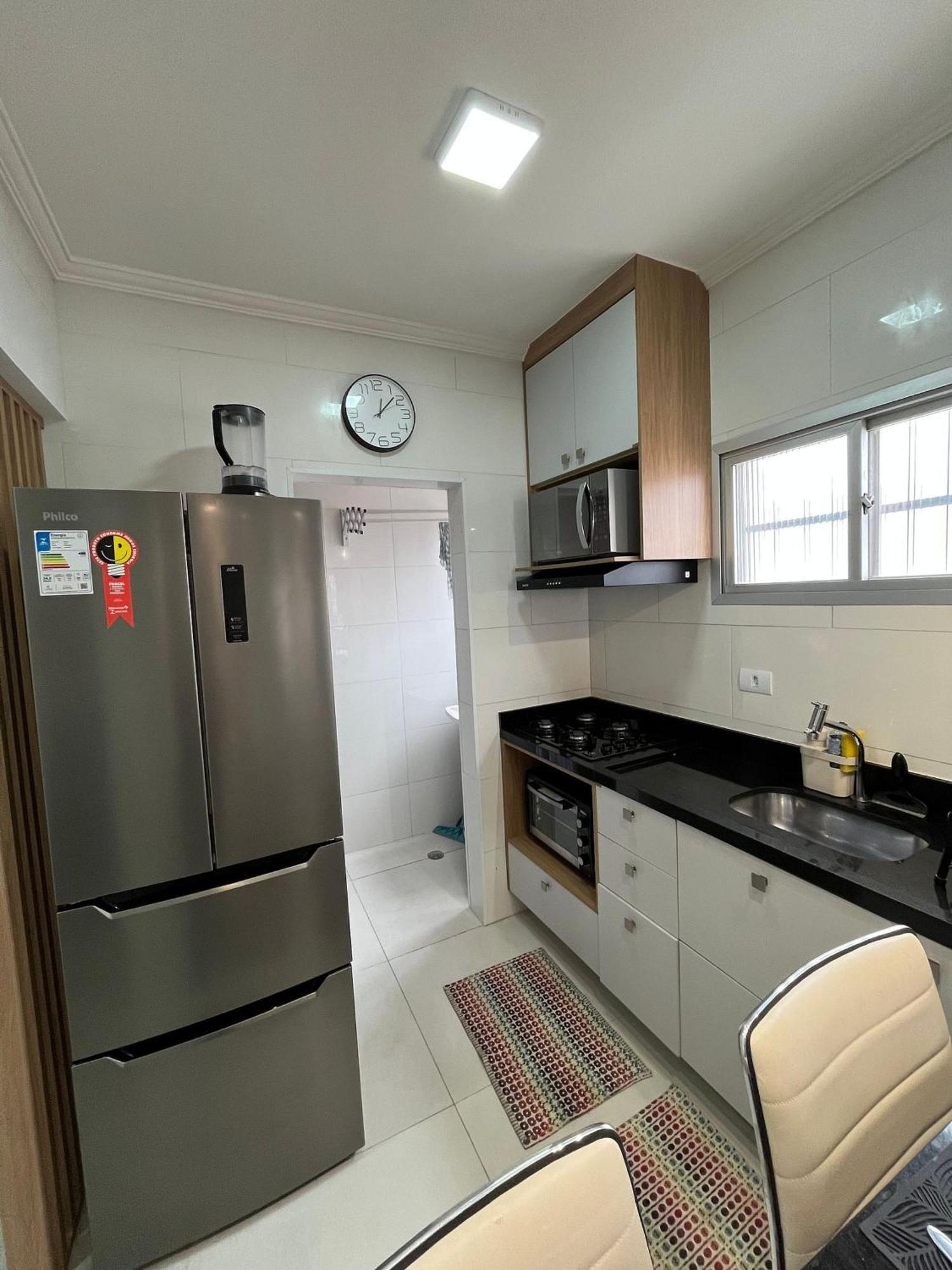 Canto Forte- Suite C/Varanda - Ate 5 Hospedes- Garagem - Wi Fi E 200 Metros Da Praia, 50 Metros Da Av Gastronomica Da Pg Πράια Γκράντε Εξωτερικό φωτογραφία